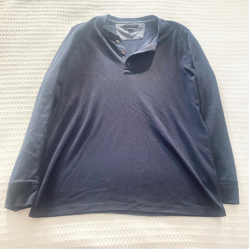 Banana Republic factory navy blue henley Shirt XL